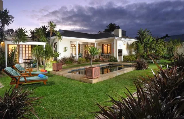 Beachwalk Bed & Breakfast