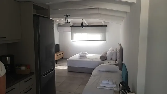 Lithies Zante Living