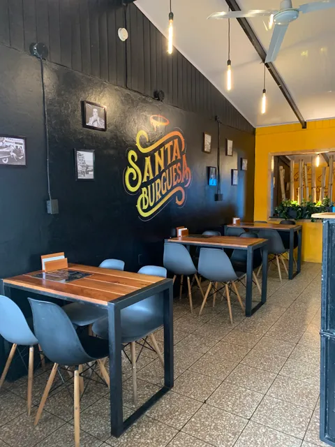 Santa Pérez Zeledón