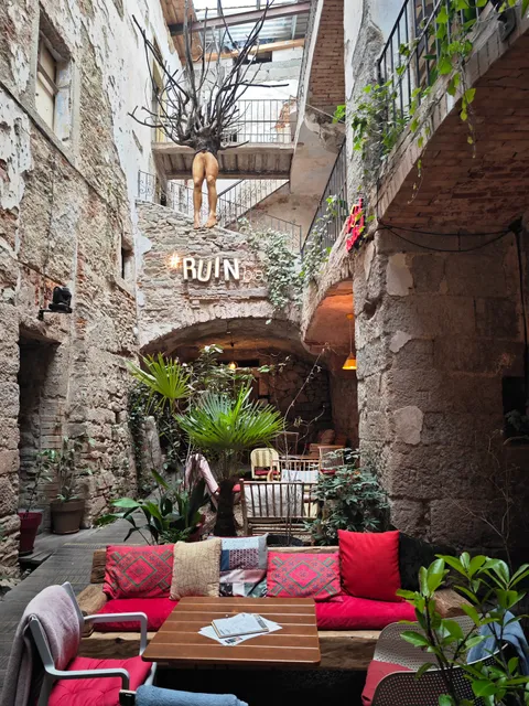 #RUINbar • Restaurant & Music