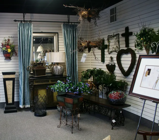 Ullenbruch's Flowers & Gifts