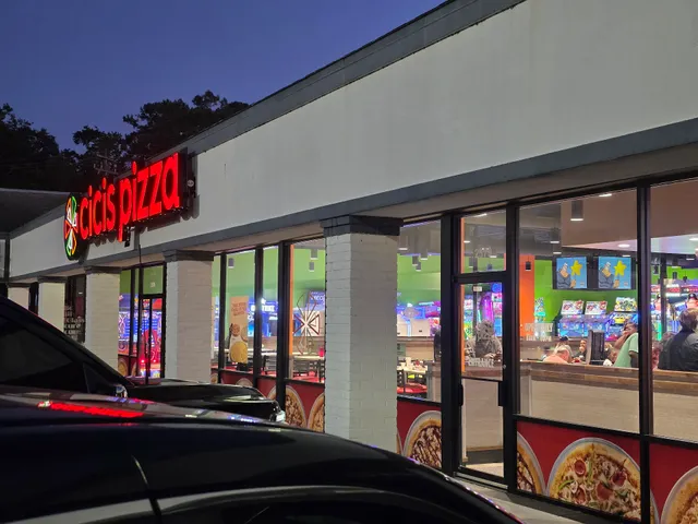 Cicis Pizza