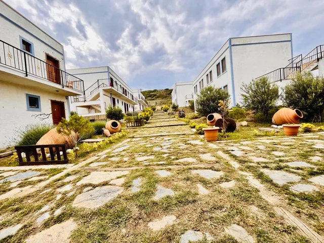 Sukha Inn Hotel & Beach