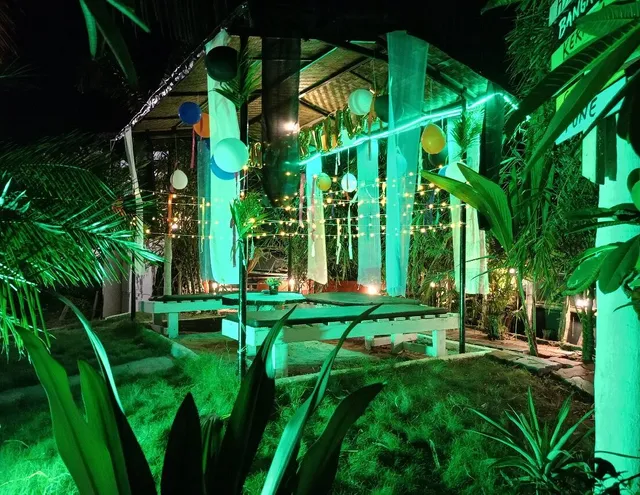 Boatys Beach Cottage & Restaurant