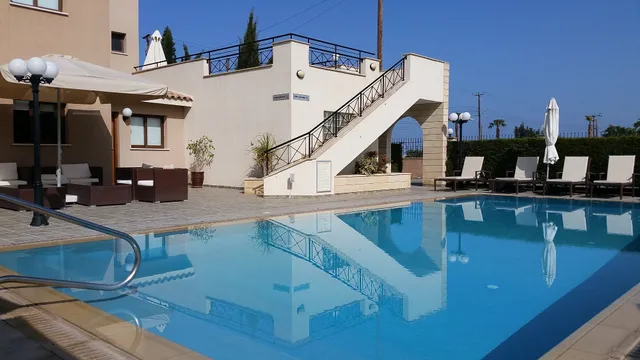 Avillion Holiday Apartments