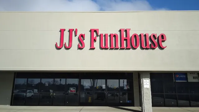 JJ's FunHouse Virtual Reality Lounge
