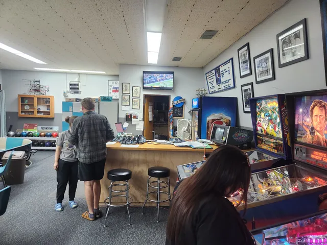 Riverview Lanes Bowling Center