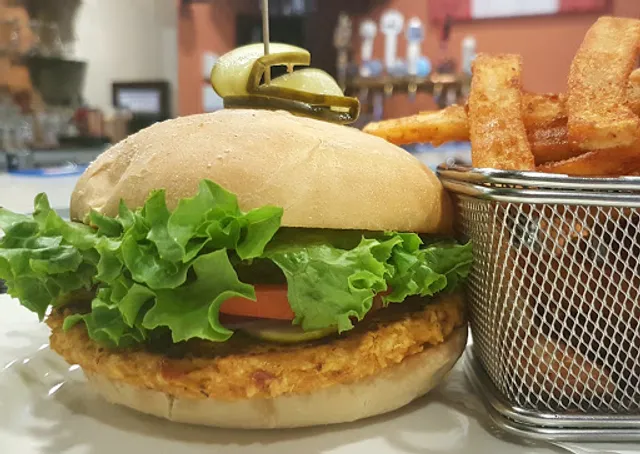 Beaver Bank Station Bar & Grill