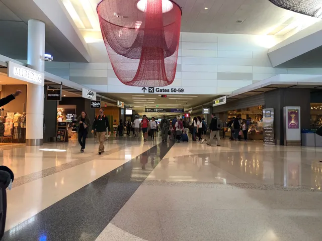 SFO Airport Terminal 2-Lower Level