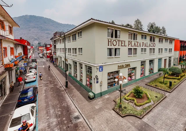 Hotel Plaza Palacio