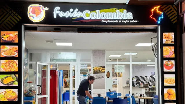Bar Restaurant Panaderia Fusion Colombia