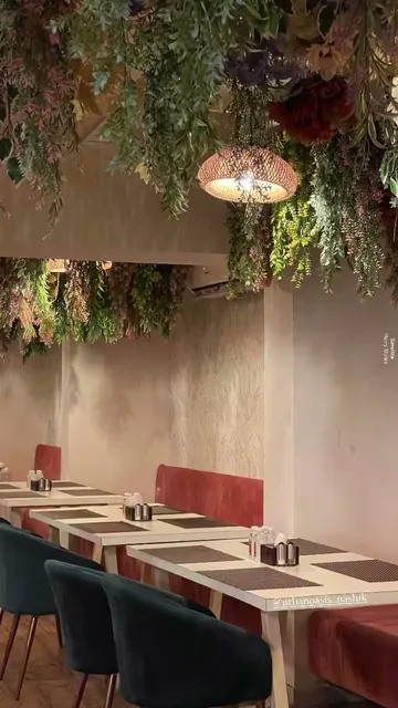 URBAN OASIS MULTI-CUISINE