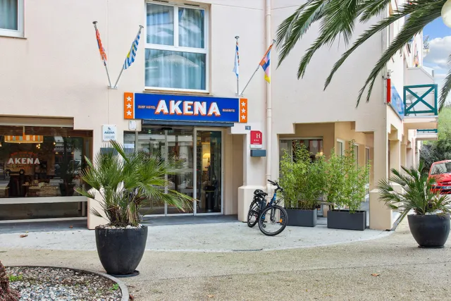 Surf Club Hôtel By Akena - Grande Plage