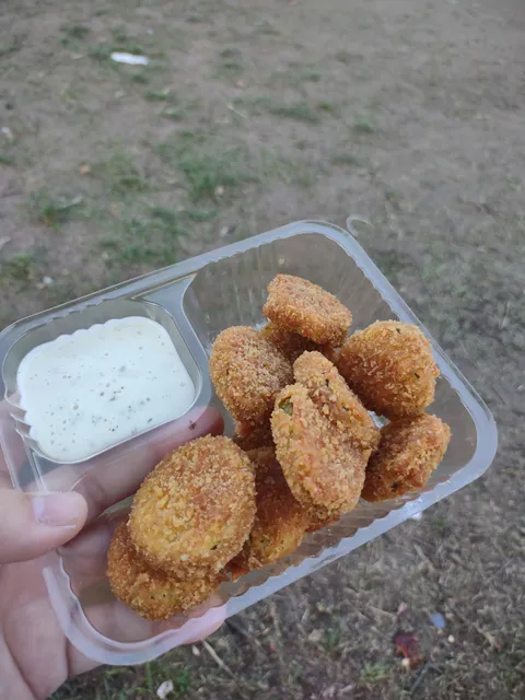 The Perfect Pickle at the Fair