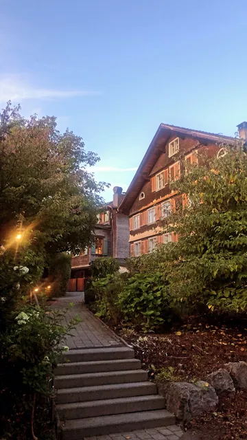 photo-1