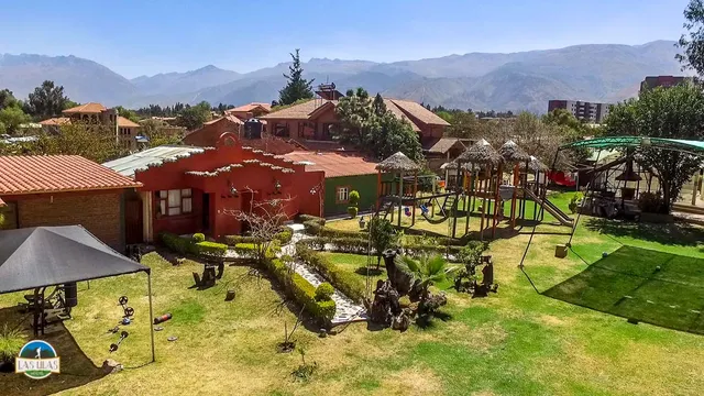 CABAÑA LAS LILAS HOSTEL