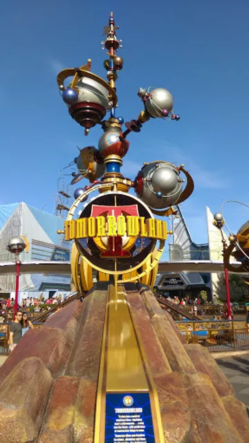 Disneyland Railroad - Tomorrowland Station