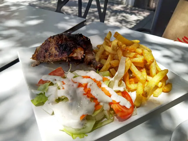 Asador de pollos chicken little