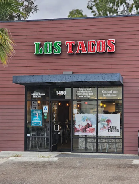 Los Tacos