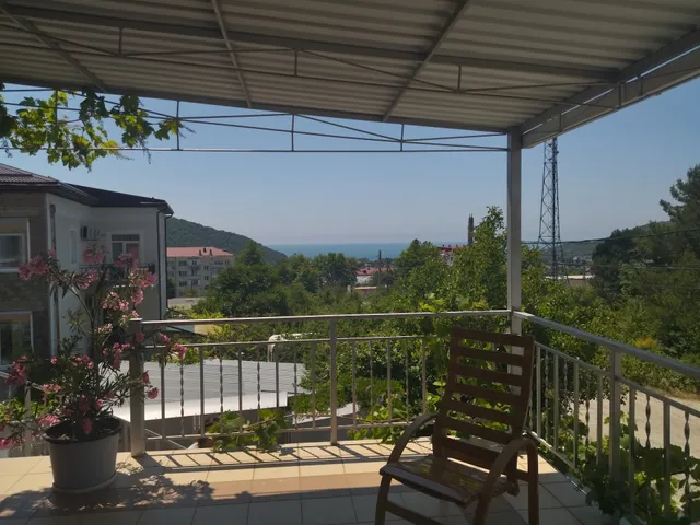 Medovaya 4 Morskaya Milya