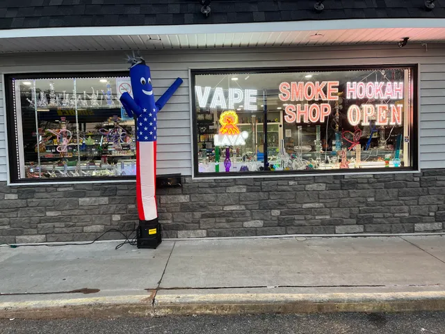 Pomona smoke shop