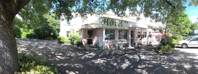 Hôtel Restaurant les Chênes