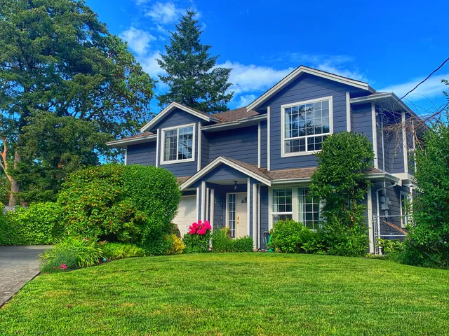 Forest Retreat at Thetis Lake