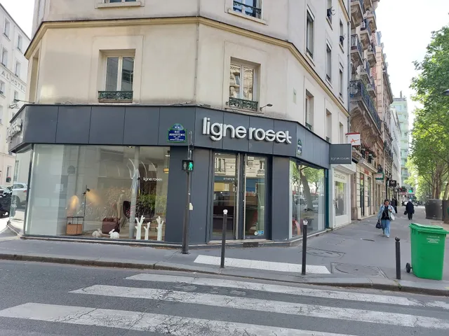 Ligne Roset Paris Montparnasse - Meubles Design