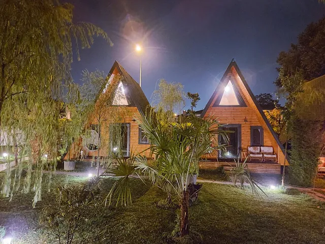 Penguen House & Bungalow's