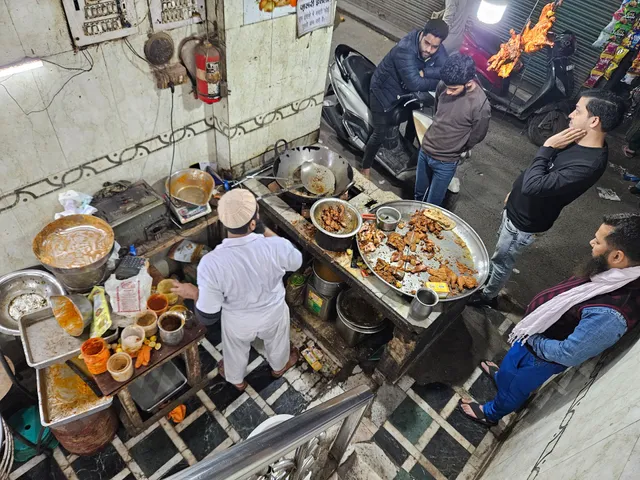 Haji Sharif Tandori Fish & Chicken