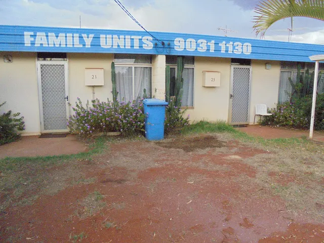 Laverton Motel Accommodation 90311130