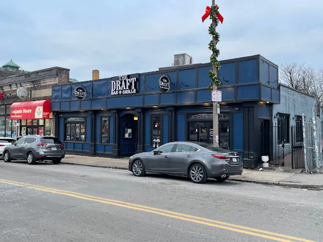 The Draft Bar and Grille