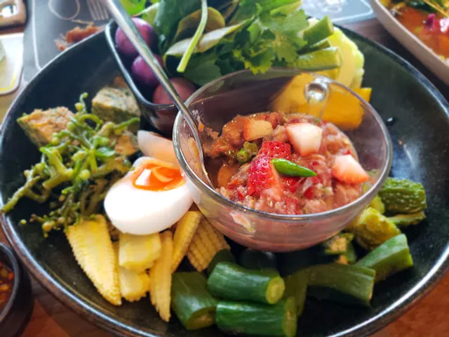 KubKao' KubPla Empire Tower