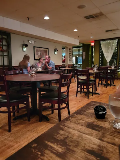 Christopher's Third Street Grille