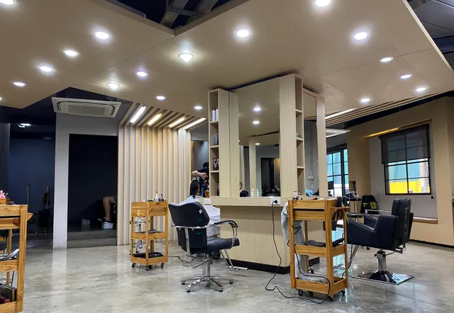 Live. salon (ไลฟ์ซาลอน)