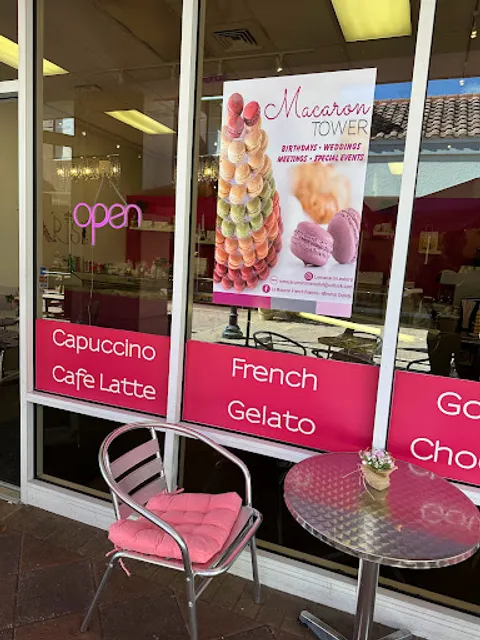 le macaron french pastries