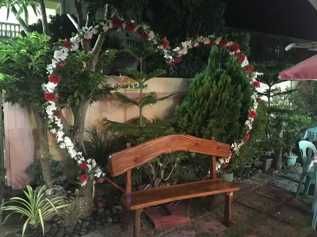 Jino's East Pizzaria