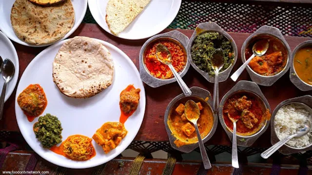 Best Fast Food In Chandigarh - Saanjha Chulha