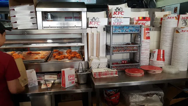 KFC Streatham - High Road