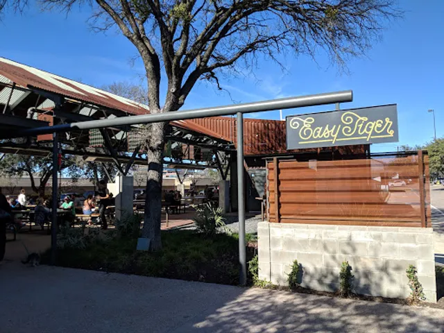 Easy Tiger - The Linc