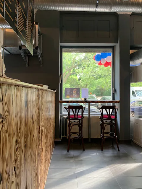 Bordo Mavi -Köfte-Kumpir-Burger