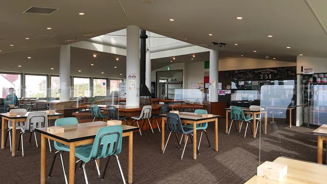 山頂レストラン「Trattoria & Pizzeria Monte751