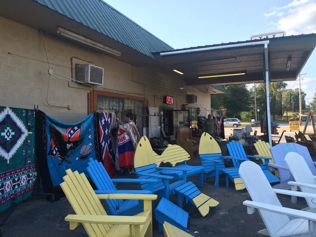 T & T Trading Post & Used Furniture