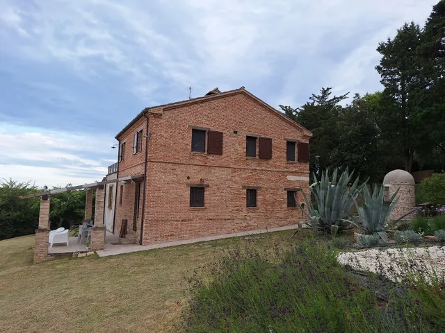 Villa Altrove Montemarciano