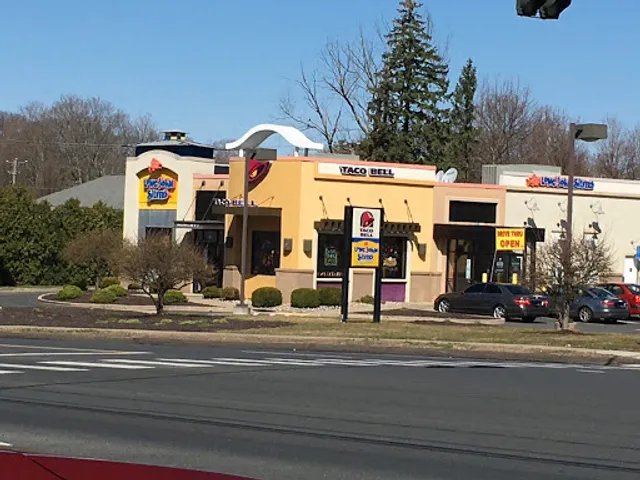Taco Bell / Long John Silver's