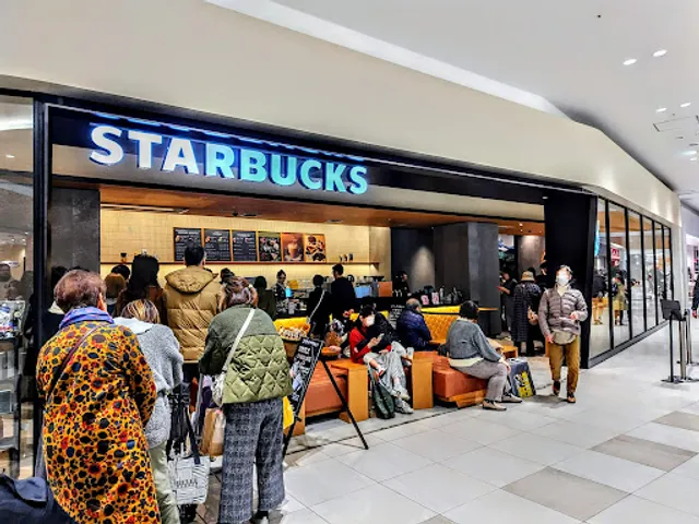 Starbucks Coffee - LaLaport Numazu
