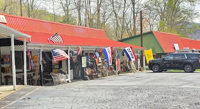 Maggie Valley Rock Shop