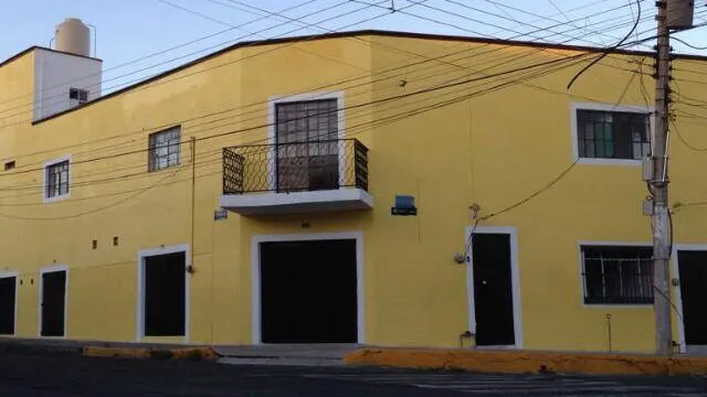 hostal guadalajara retiro