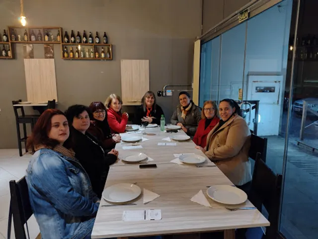 Contemporâneo Restaurante | Pizzas, panquecas e bifes