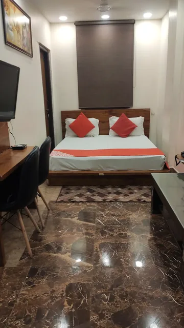 OYO 45940 Grand Imperial